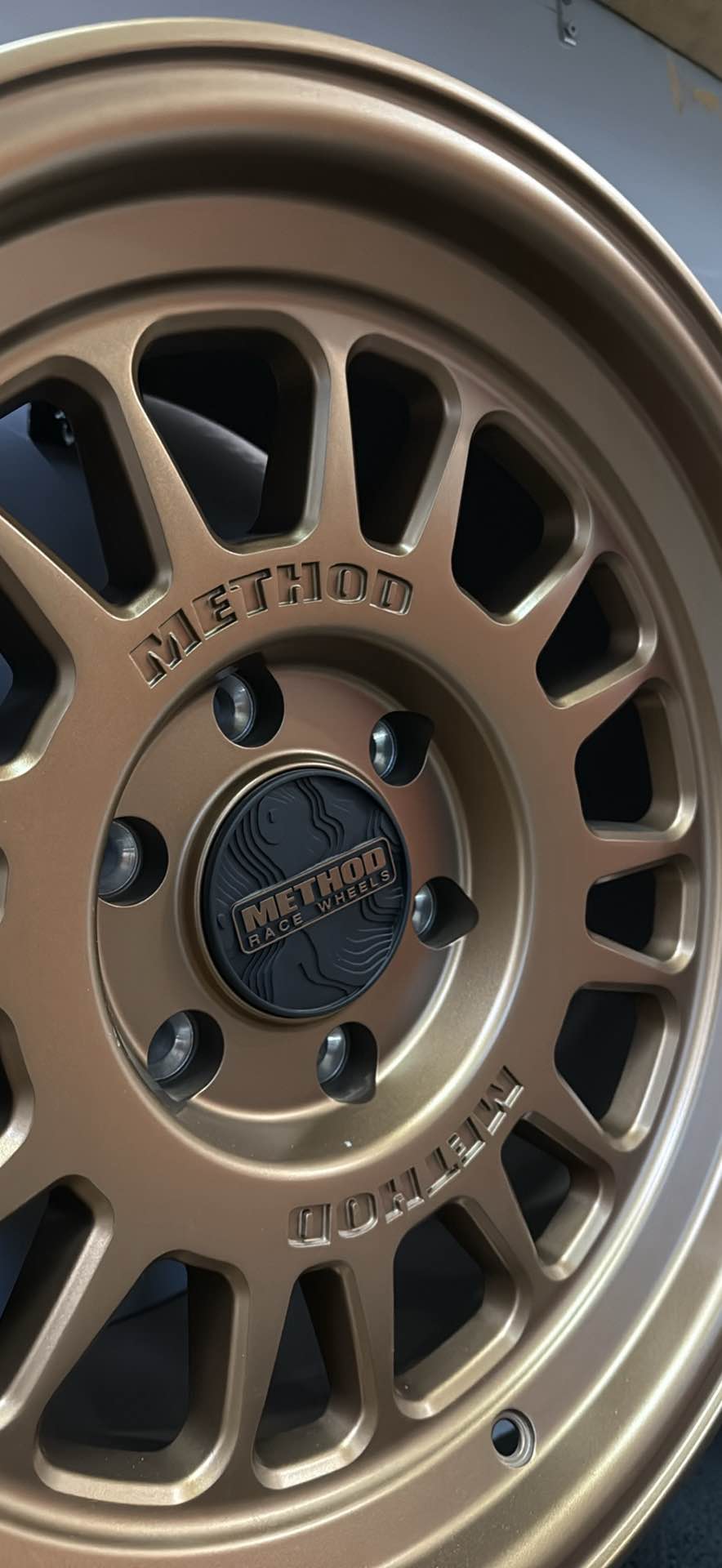 Mags Neuf Method MR318 17x8.5 0mm 6x135 - Car Wheels, Tires & Parts ...