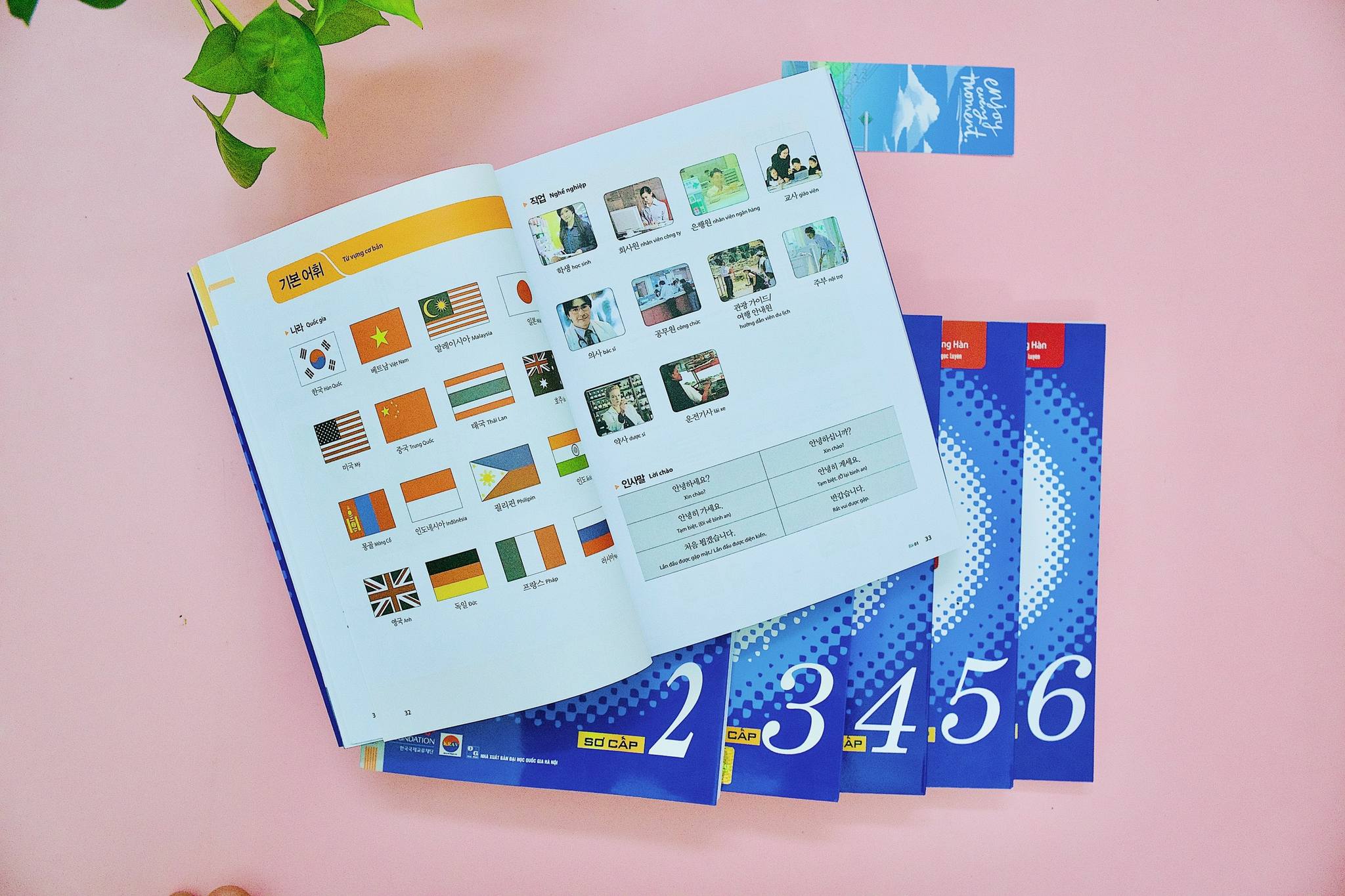 MCBooks Sài Gòn - 👓 CHINH PHỤC TIẾNG HÀN TỪ CON SỐ 0 VỪA... | Facebook
