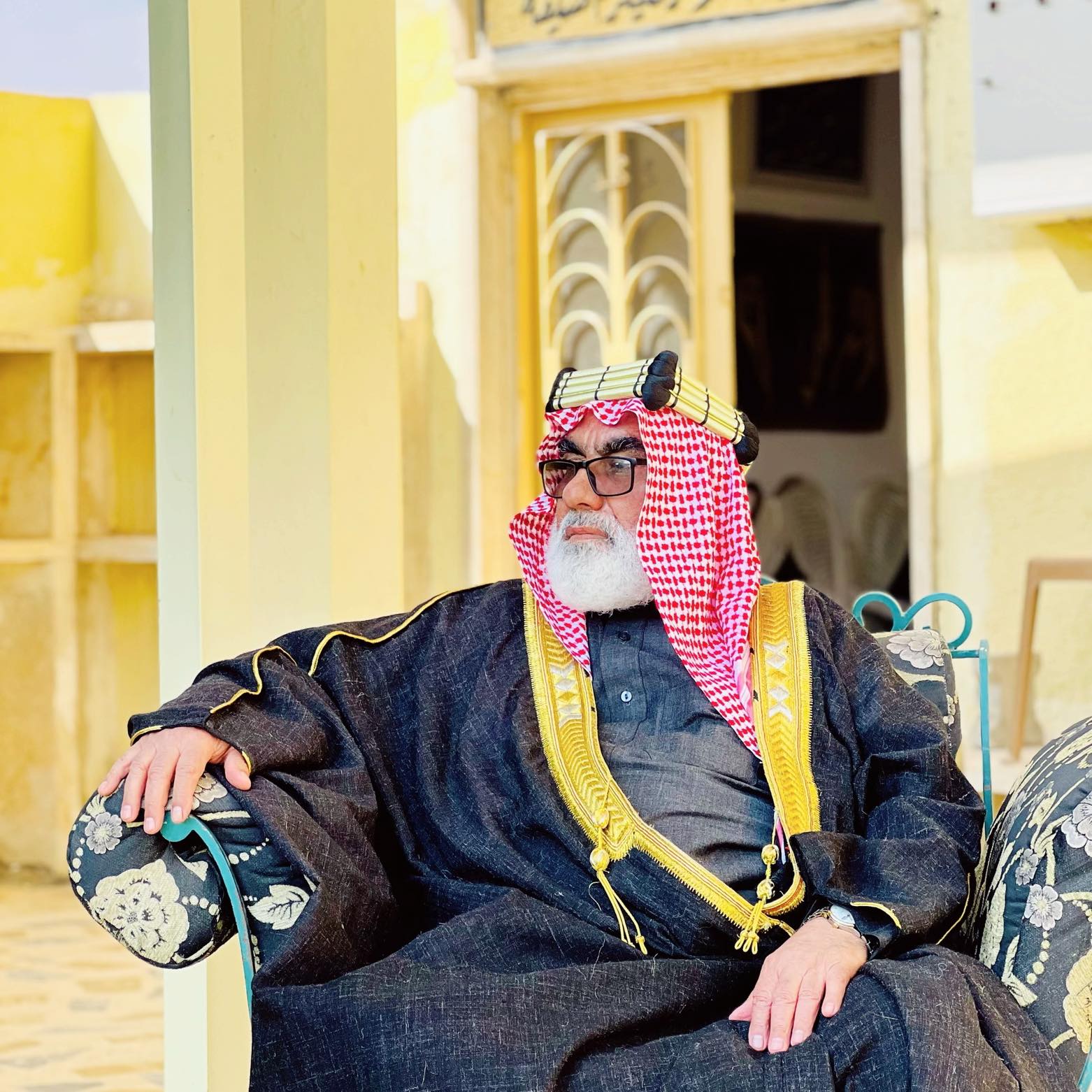 صاحب الزورق نايم وتارك الزورق يمشي🙄 | شنو سالفة اكو واحد ينام بالبلم ...