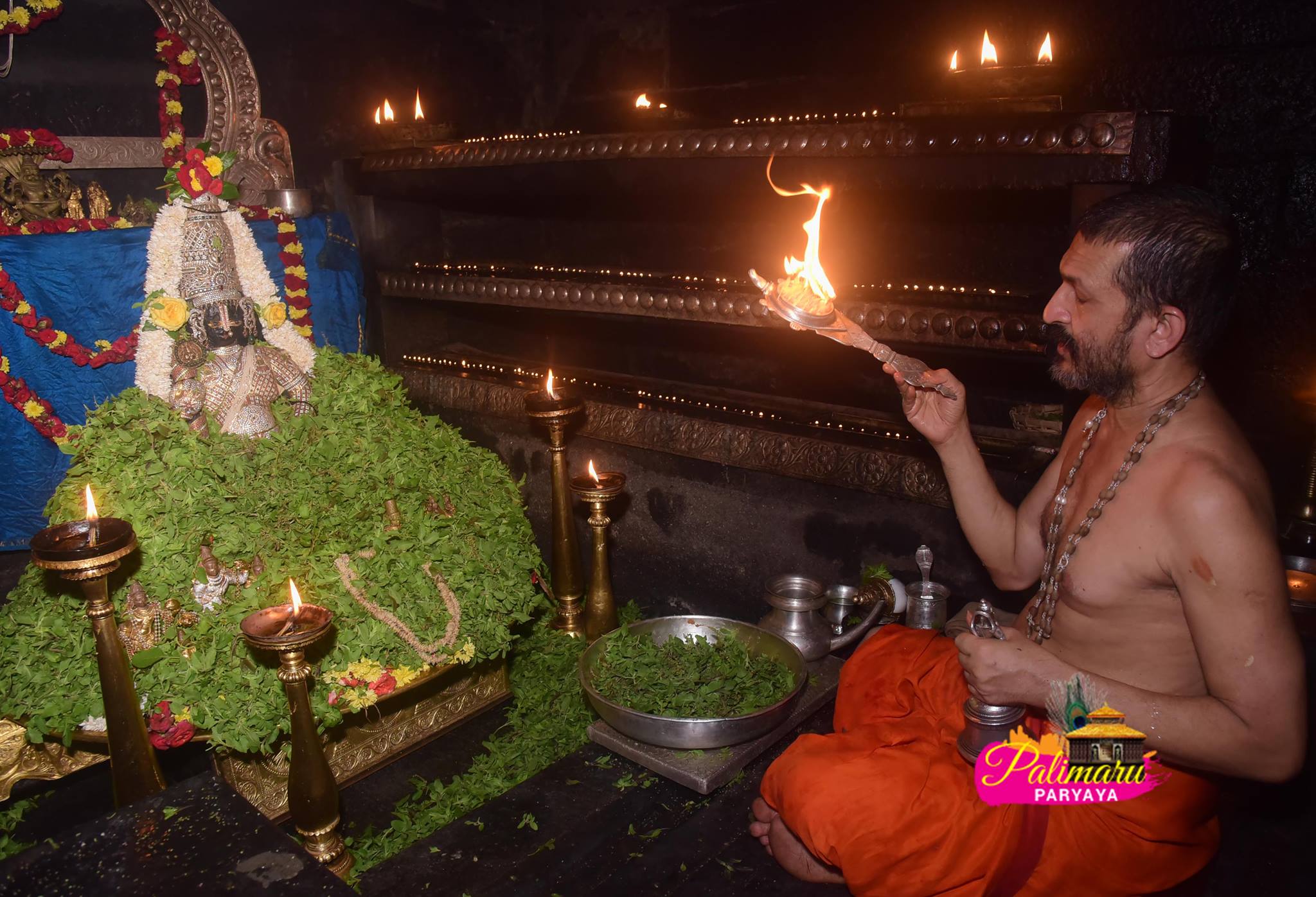 Vajra Kavacha Alankara, nitya laksha... - Sri Palimaru Matha | Facebook