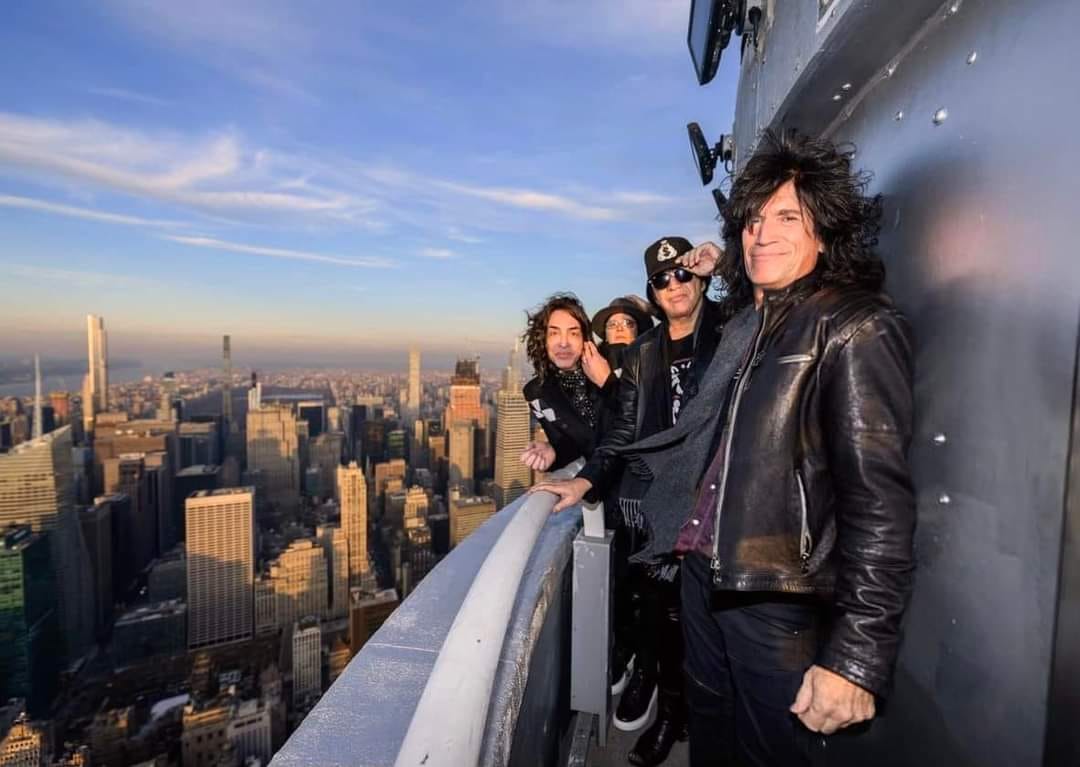 KISSopolis - - KISS On Top Of The Empire State Building In...