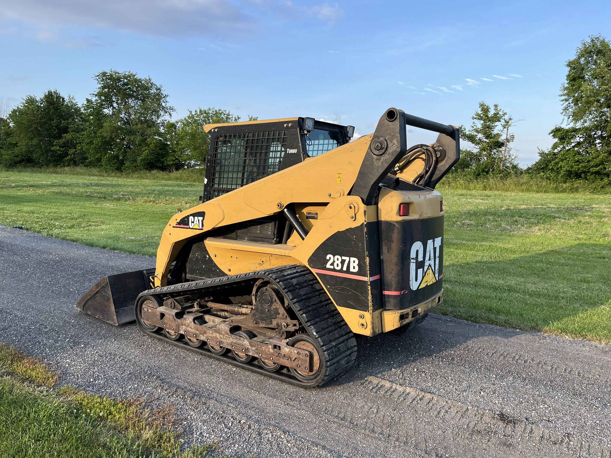2005 CAT 287b
