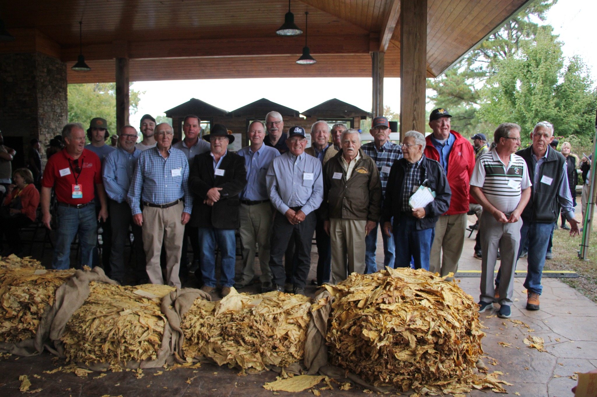 Sandy L Houston, winner of World Tobacco Auctioneering Championship,  Harvest Festival Jubilee, Danville, Va. Via @auctionrepgod\n\nThanks  @bleep_blop \n\n#auction #auctioneer #folklife #dimestoreradio