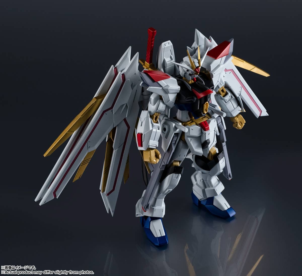 Bandai QMSV mini STRIKE FREEDOM GUNDAM & INFINITE JUSTICE GUNDAM