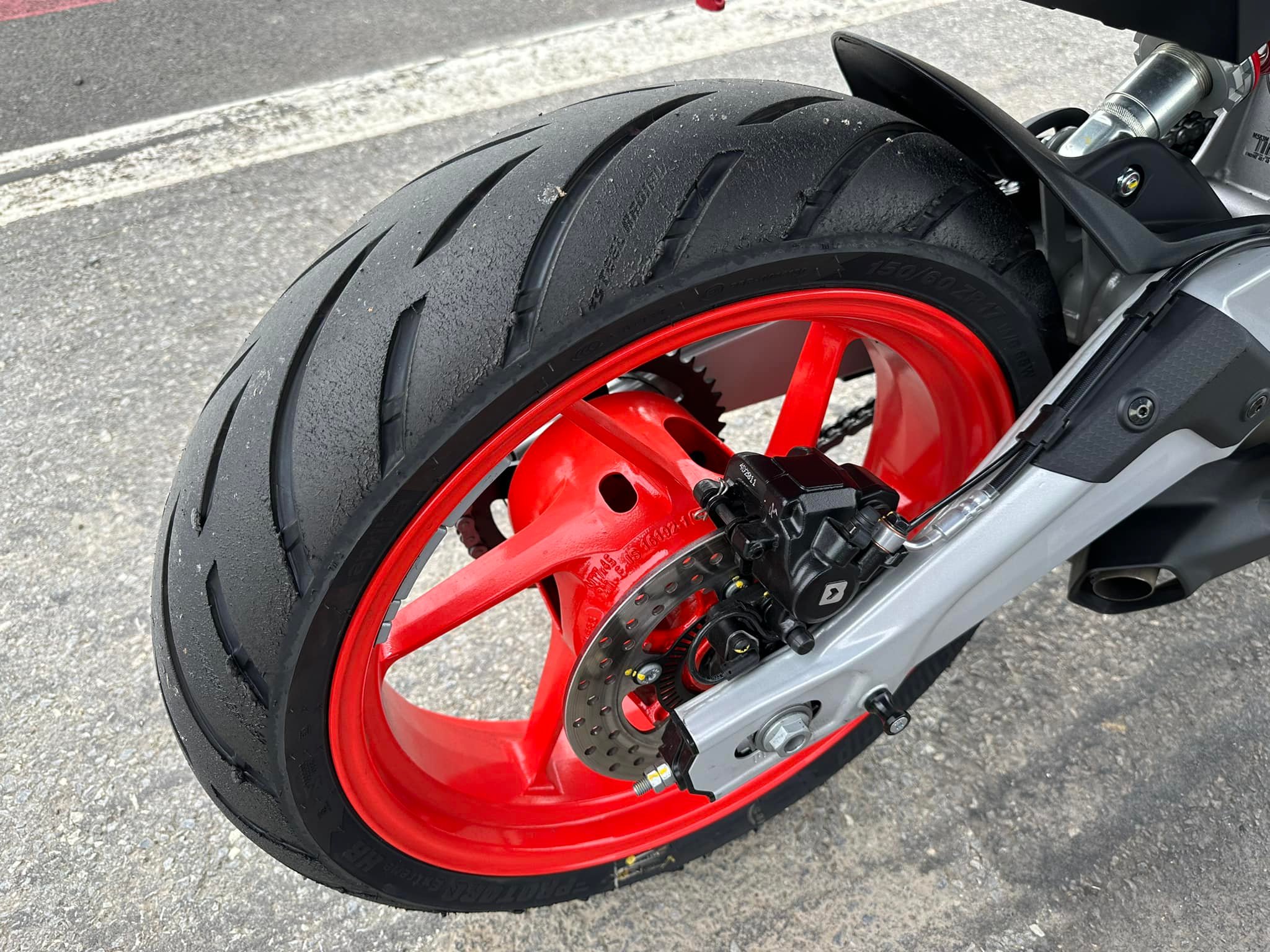 What are the best replacement tyres for Aprilia RS457?