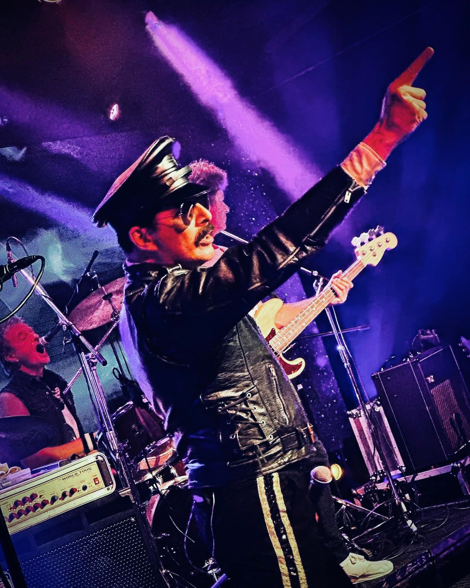 Cairns did you feel an... - The Killer Queen Experience