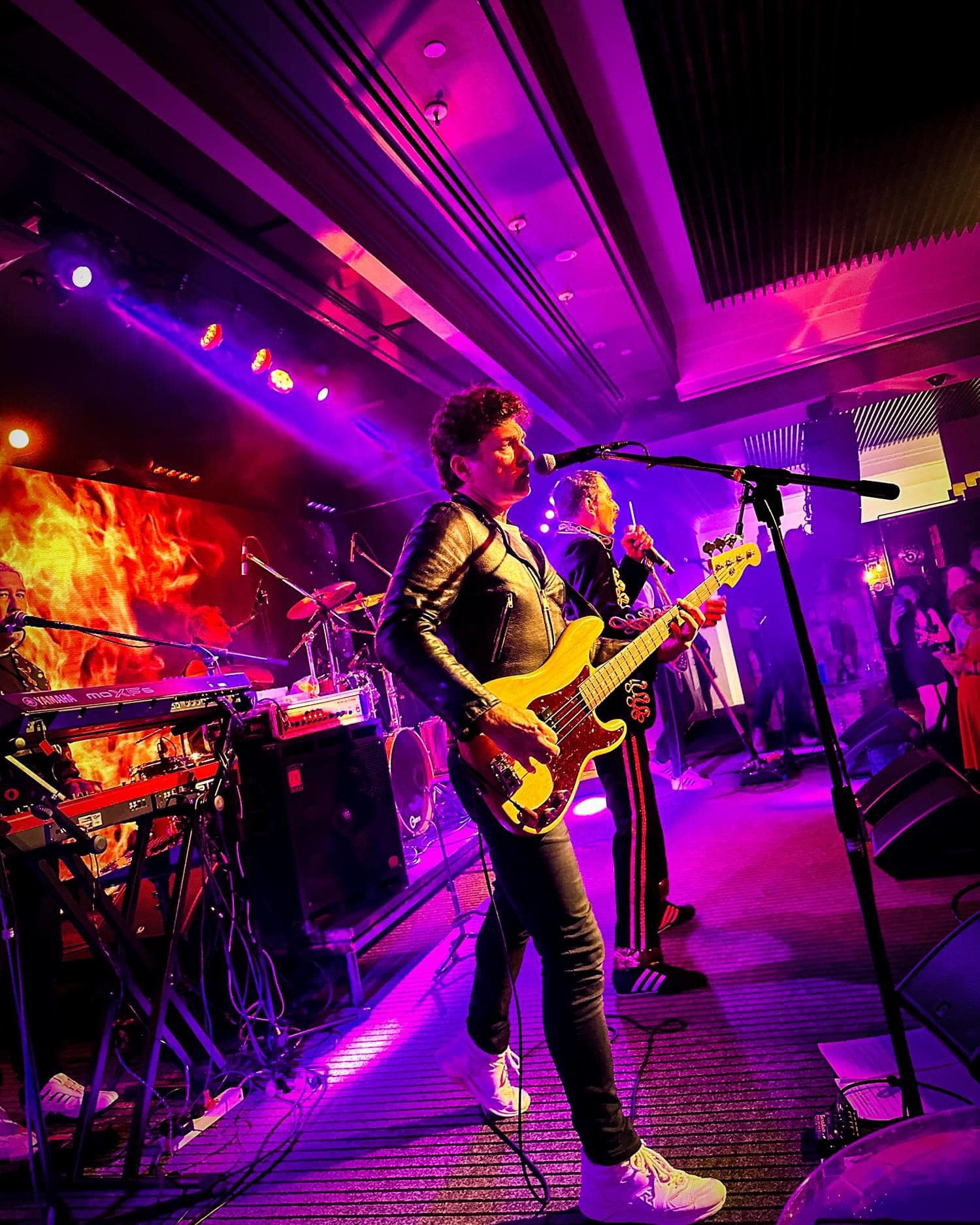 Cairns did you feel an... - The Killer Queen Experience