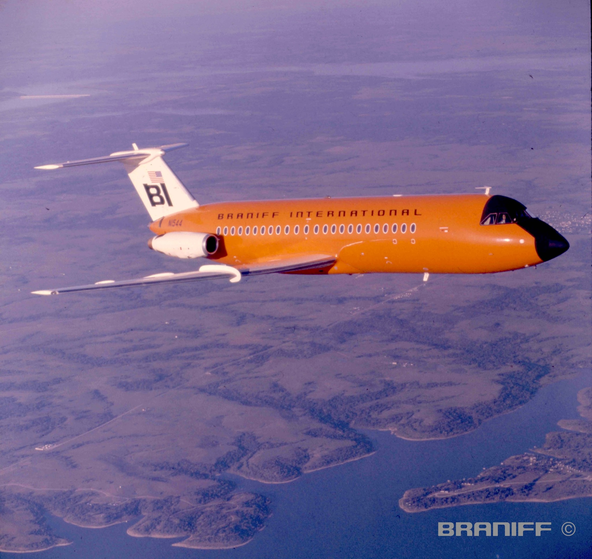 1966 • Braniff International ✈️