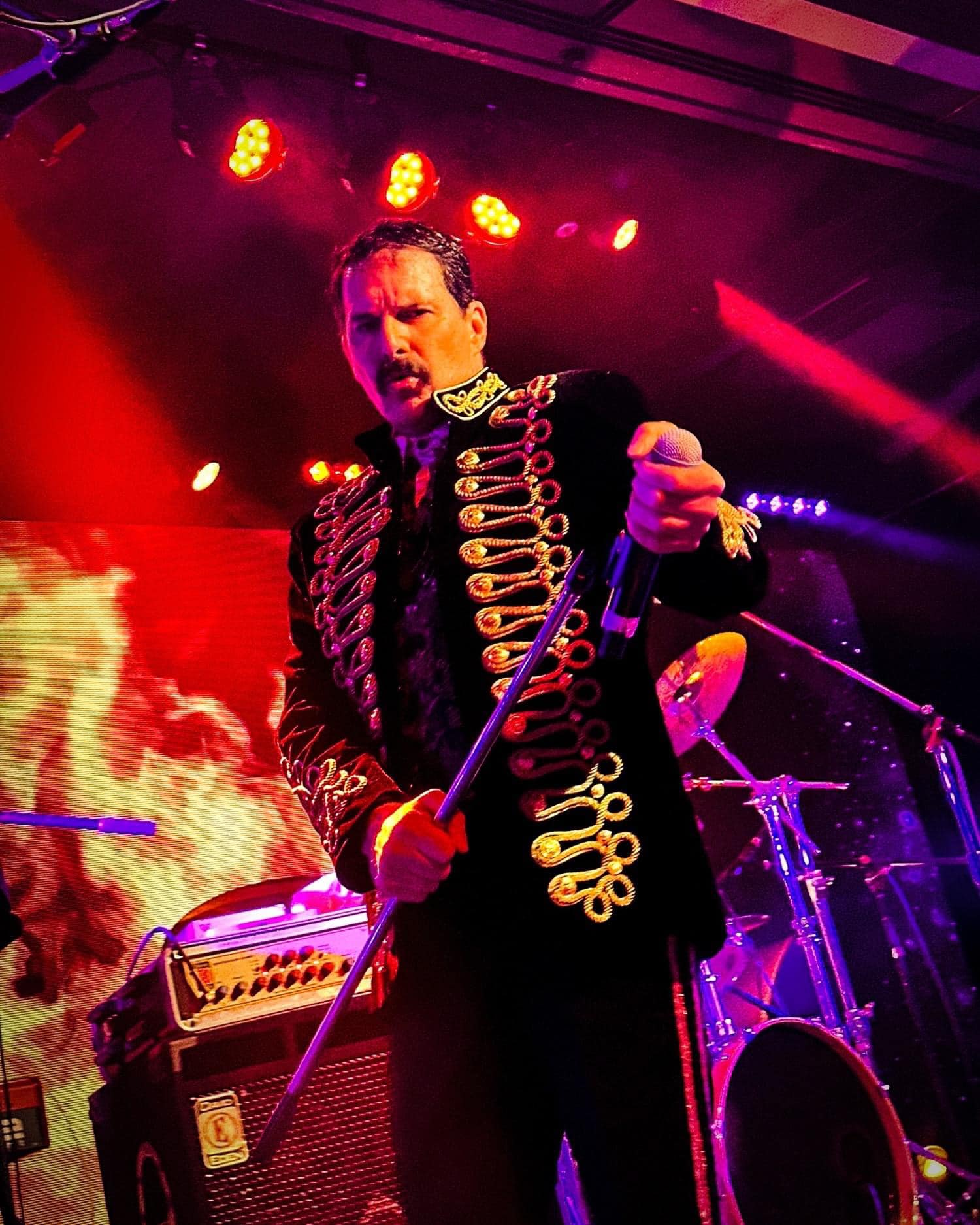 Cairns did you feel an... - The Killer Queen Experience