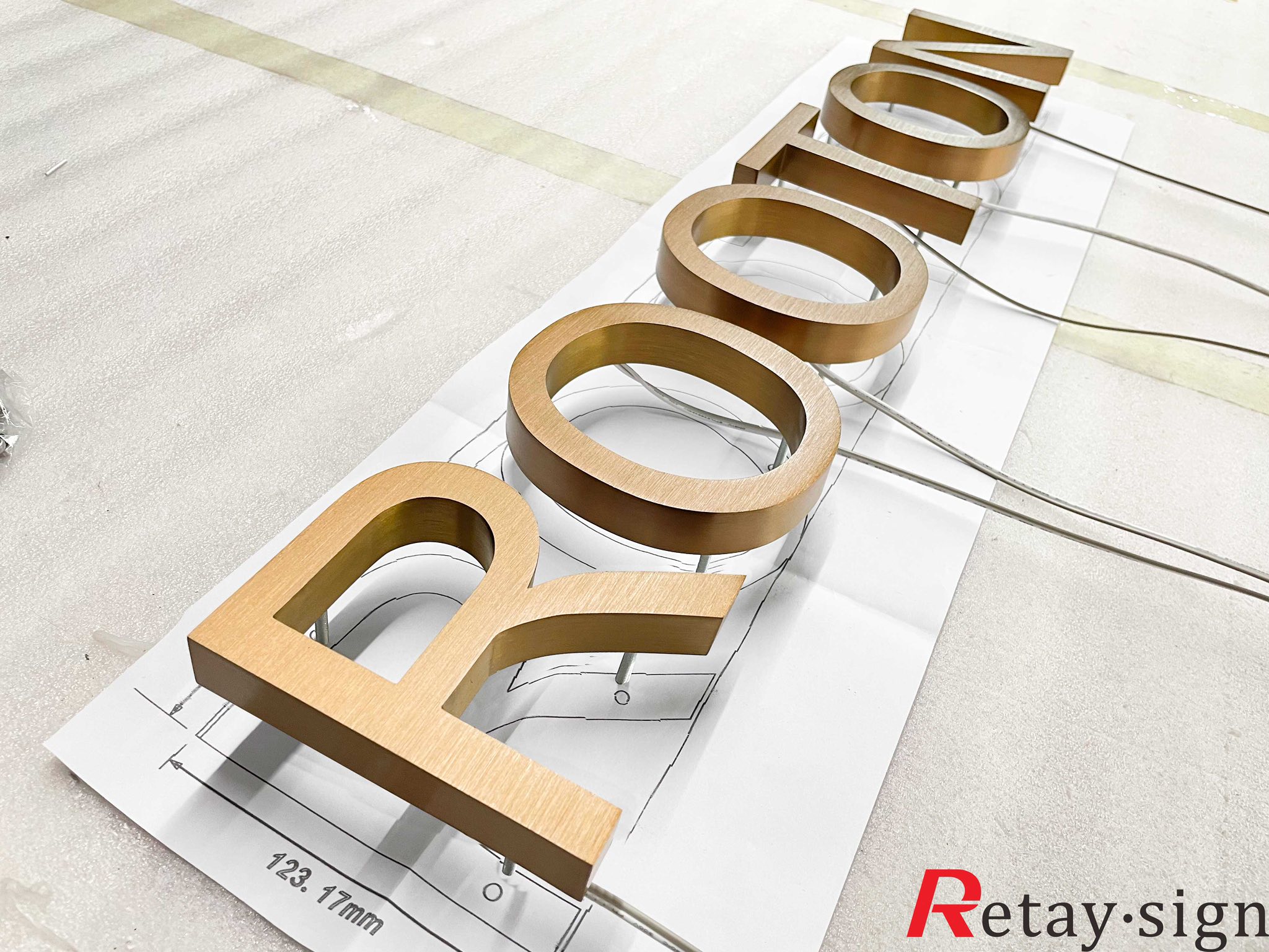 Retay Sign