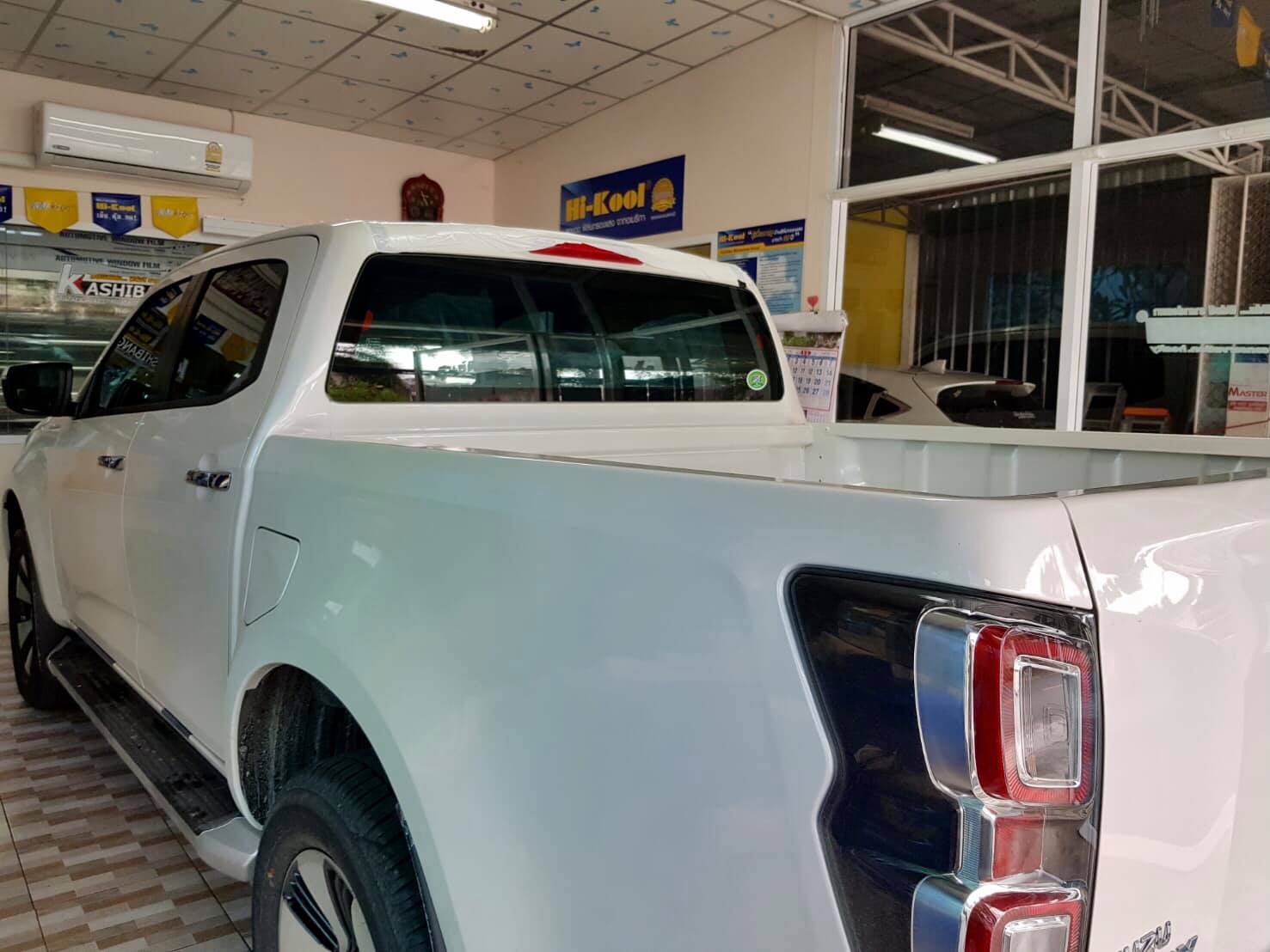 🚗D-Max Cab 4 ติดตั้งฟิล์ม Hi-Kool (R-Series) ️Hi-Kool รหัส R50 โทนเขียว ...