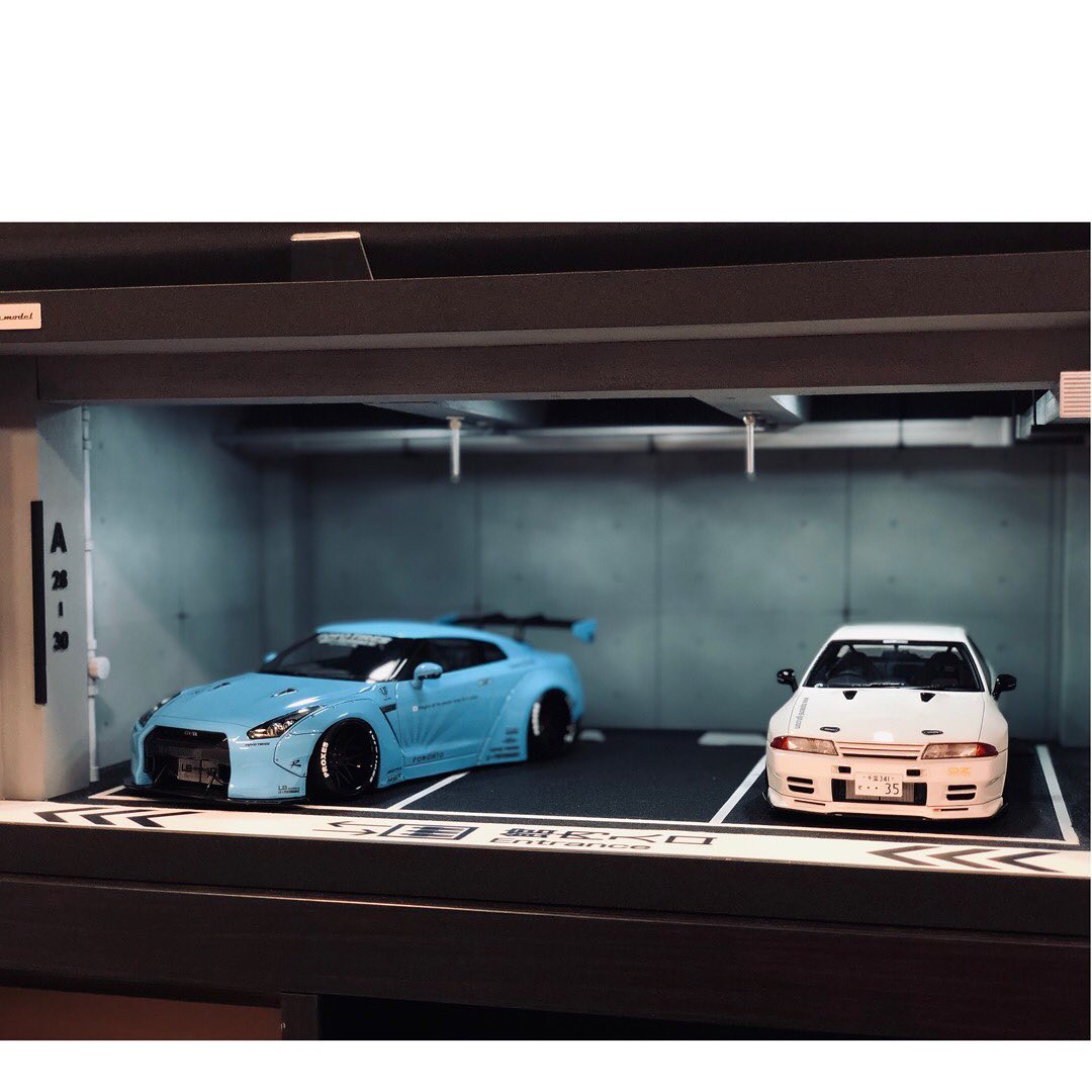 ignition model IG1881 1/18 Scale Underground Parking Diorama