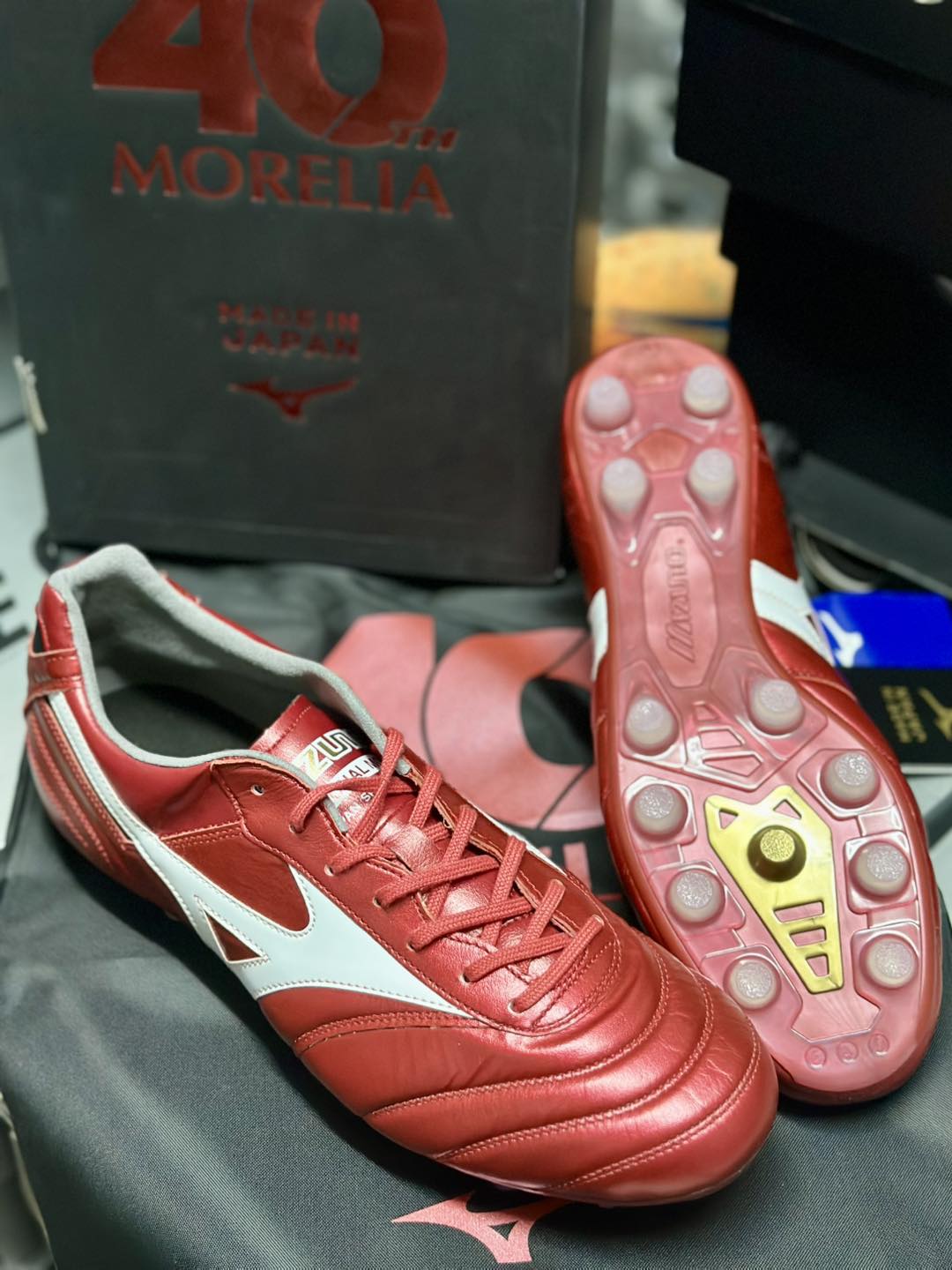40 years of perfection 🔴 In 1985 the Mizuno Morelia was born