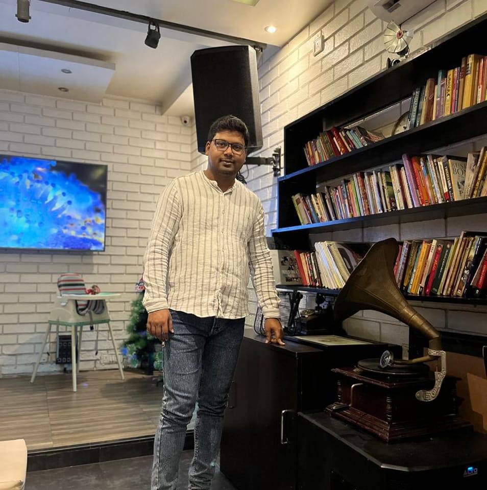 ডাঃ রোহন দেব
