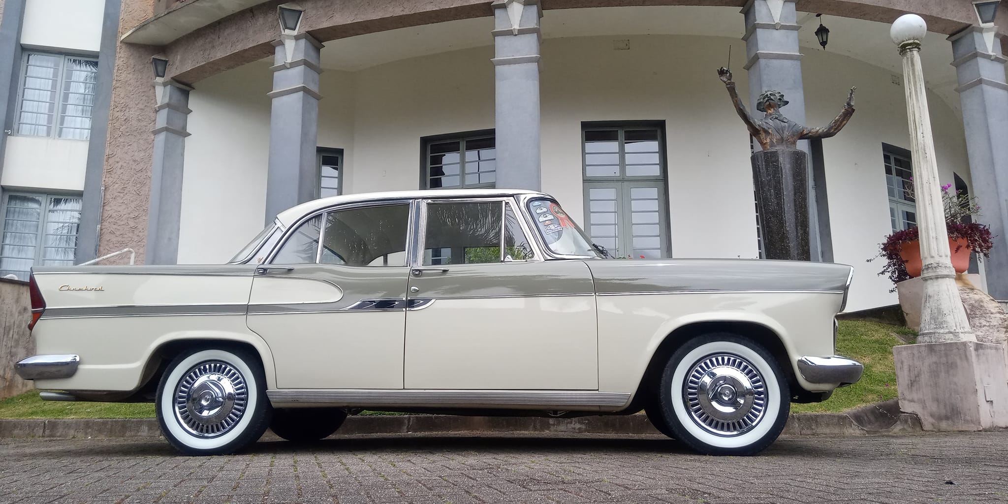 Carros - Simca Chambord nasceu na França como Vedette, projeto da Ford ...
