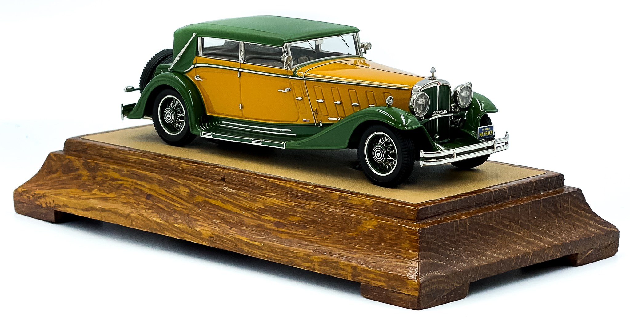1934 Maybach Zeppelin DS8 1:43 scale model from CMF