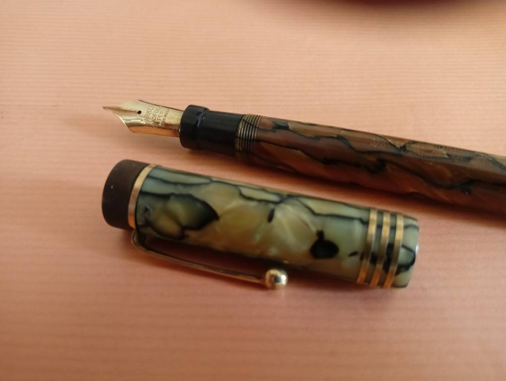 Vintage Parker Lucky Curve Senior Duofold fountain pen