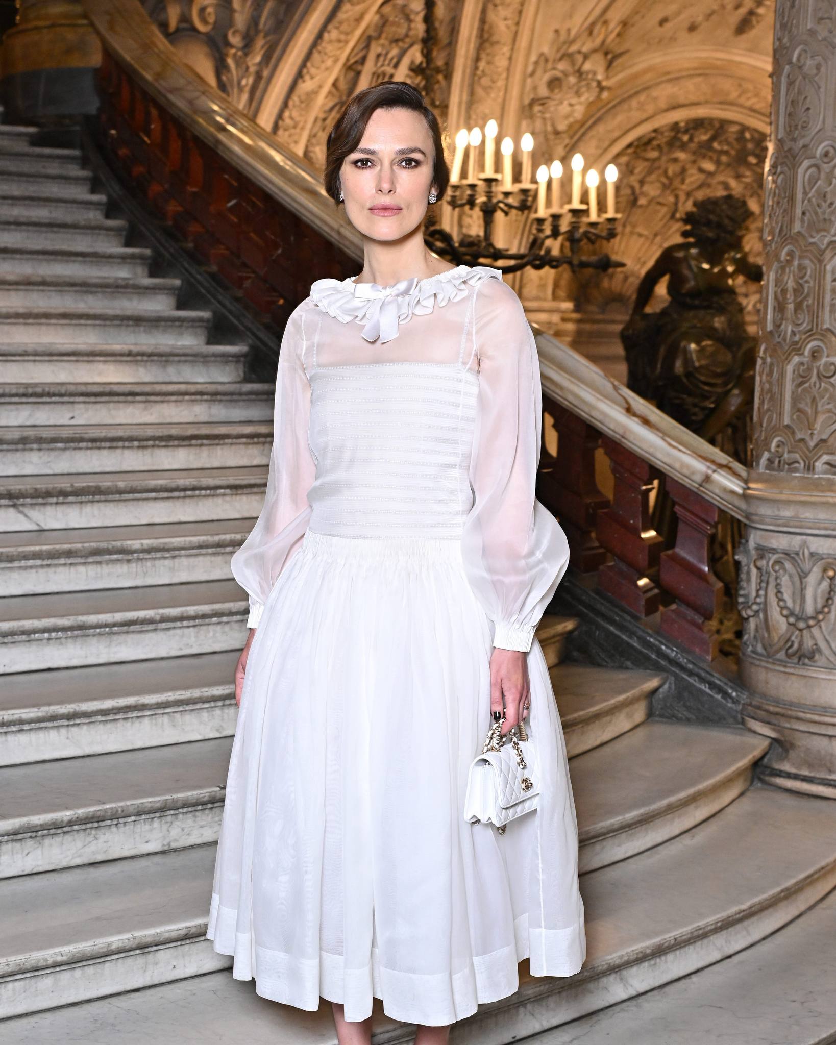 keira knightley gold gucci dress attended the Le Grand Diner du Louvre in Paris wearing a strapless bejewelled Chanel with a frilled peplum waist. See the full look at the link in the comments Luxury wedding robe