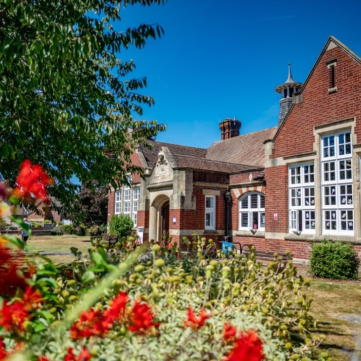 Did you know that Rose Gooding... - West Sussex Libraries