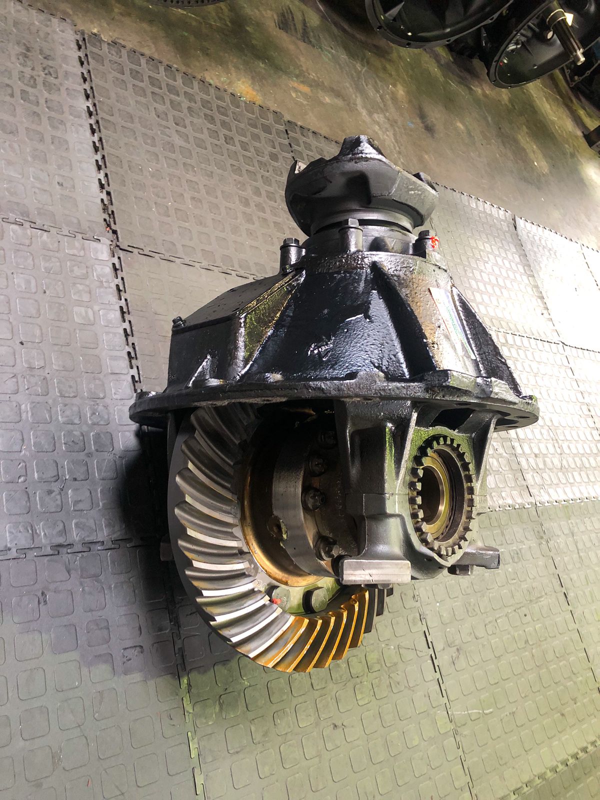 Gearbox Centre - SCANIA RB660 REAR DIFF AVAILABLE!!!... | Facebook