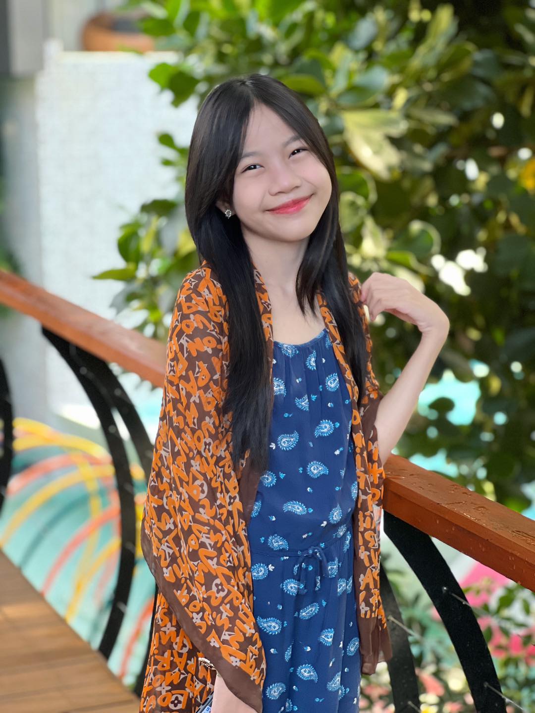Painting - ปวดไหล่มากอะช่วงนี้ ‼️ เป็นเพราะแบกความน่ารักมากไปหน่อย 😘 ...