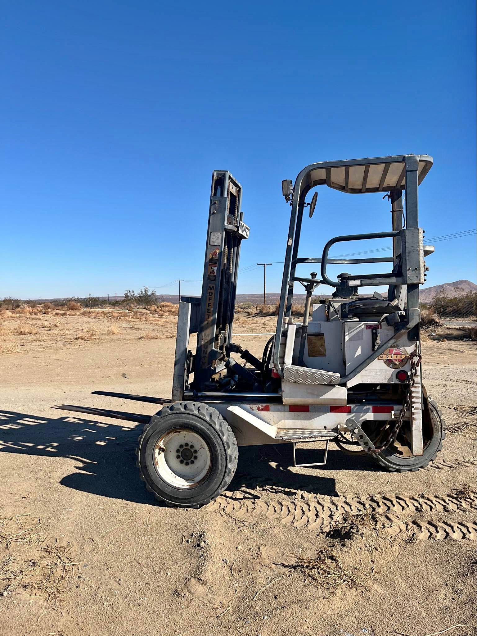 2001 Used Moffett M5000 Front Mounted Forklift For Sale - Commercial ...
