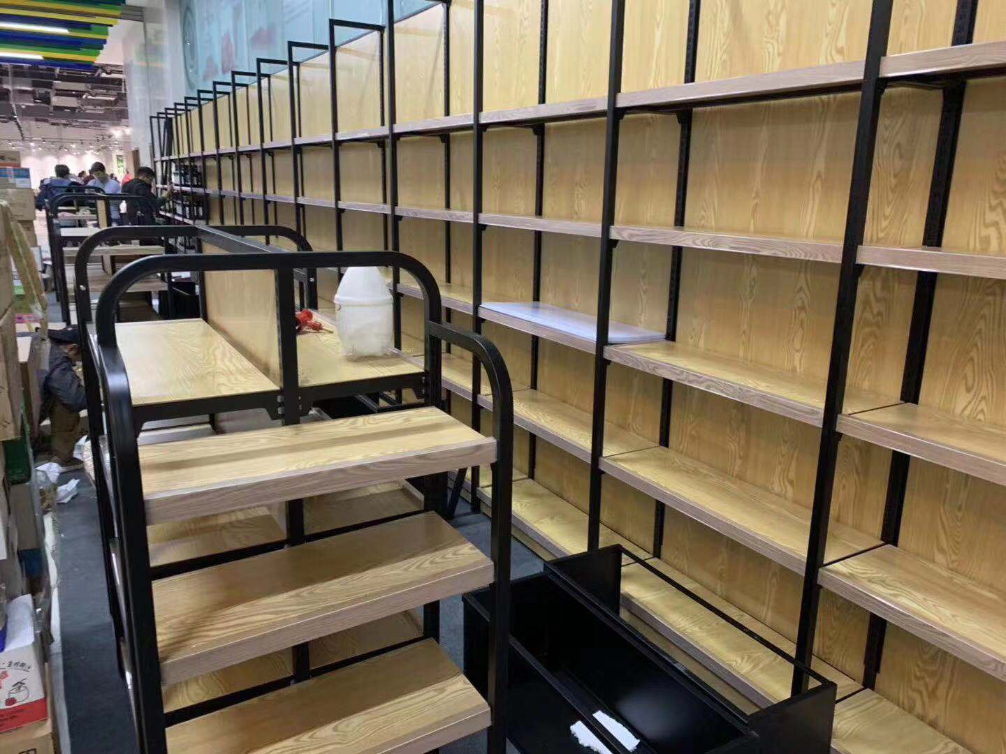 Beegadget - Gondola Racks is a freestanding fixture used by retailers ...