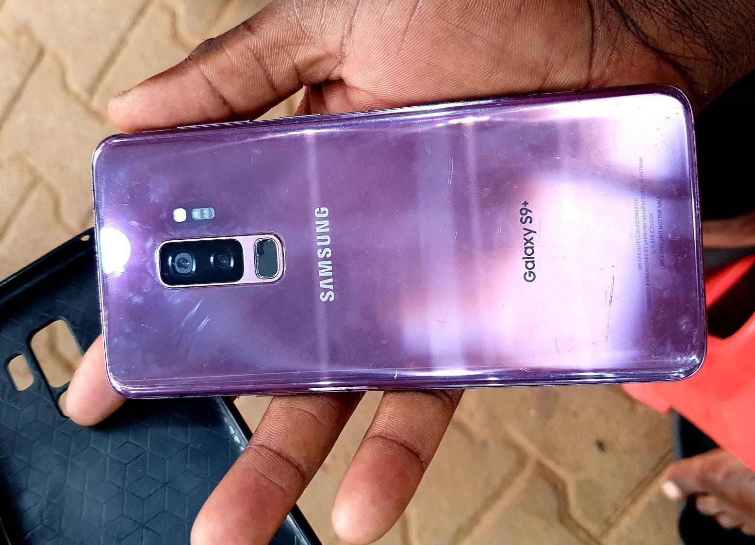 Samsung galaxy S9+ for sale 80k with cracks 07033131211, 09020807803