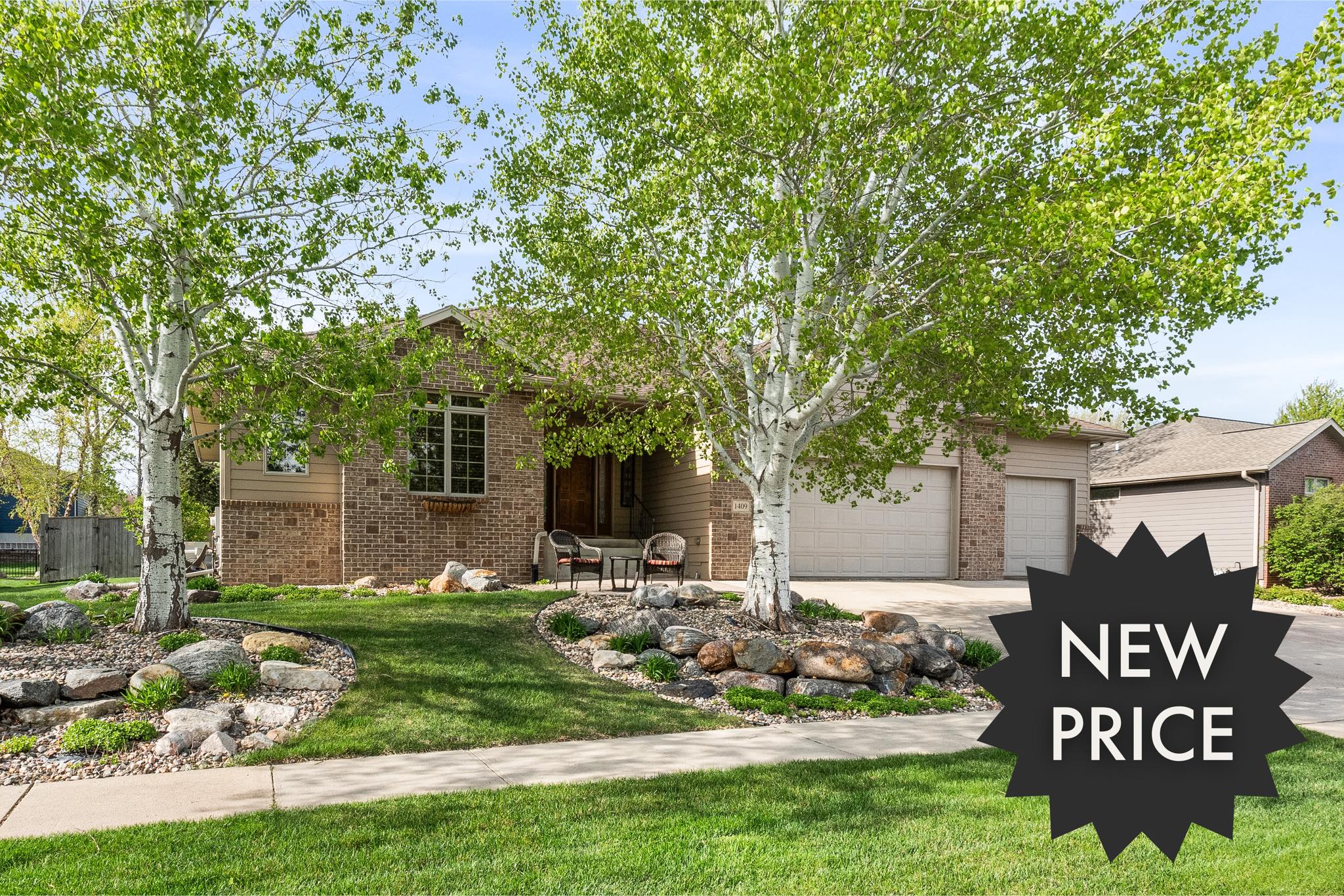 Now offered at $654,900 🤩 This one really has it all! 📍Executive ranch ...