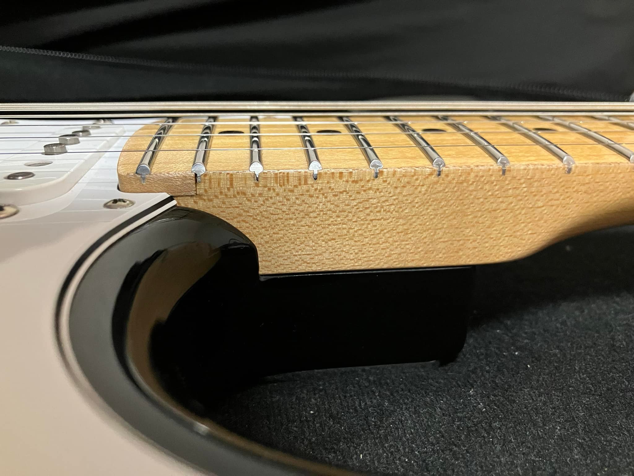 Fender Japan ST-STDです。 レスポールばかり弾いてきた私にストラトの