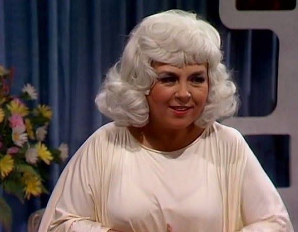 Doris Roberts - Here I am as 'Dorelda Doremus' in Season 1 of the TV ...