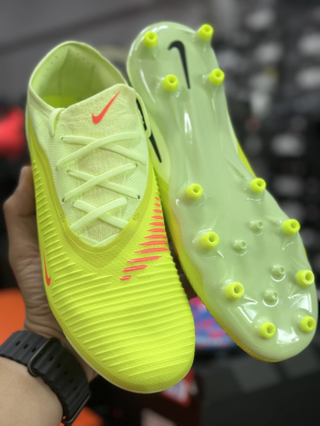 ⚽nike phantom sn➡️ frip ⚽ pt42(26,5cm) ☎️0334104467/0346724815