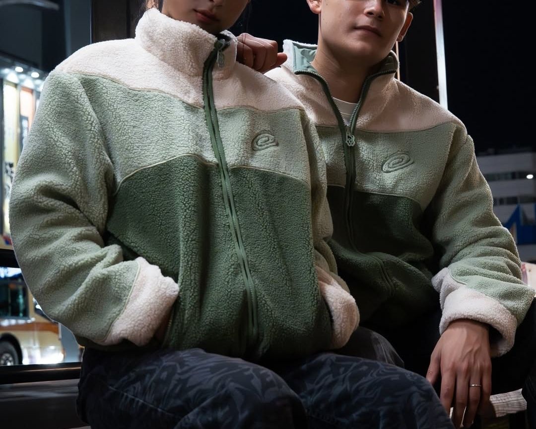 Cozmoz Matcha V2 Reversible Fleece - メルカリ Cozmoz Matcha V2 