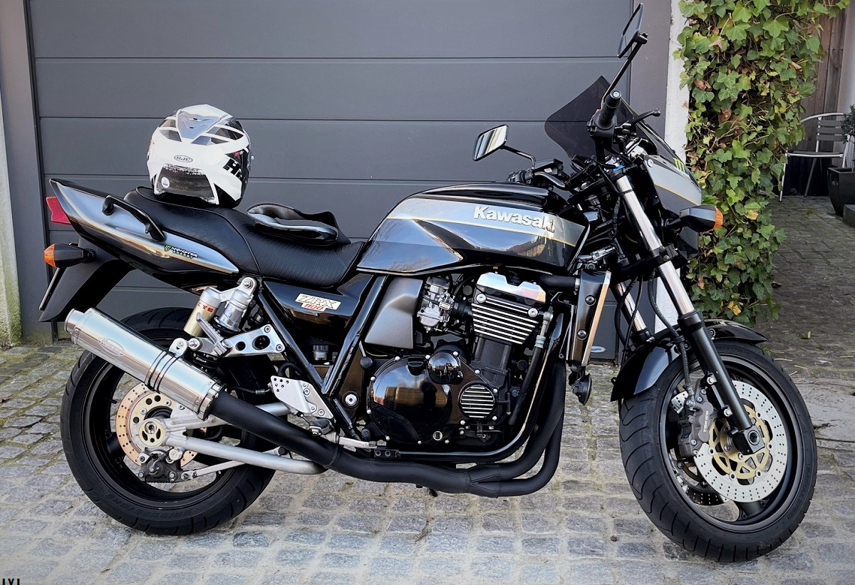 Visitor posts: 1999 ZRX 1100 Thanks, Fast Mike