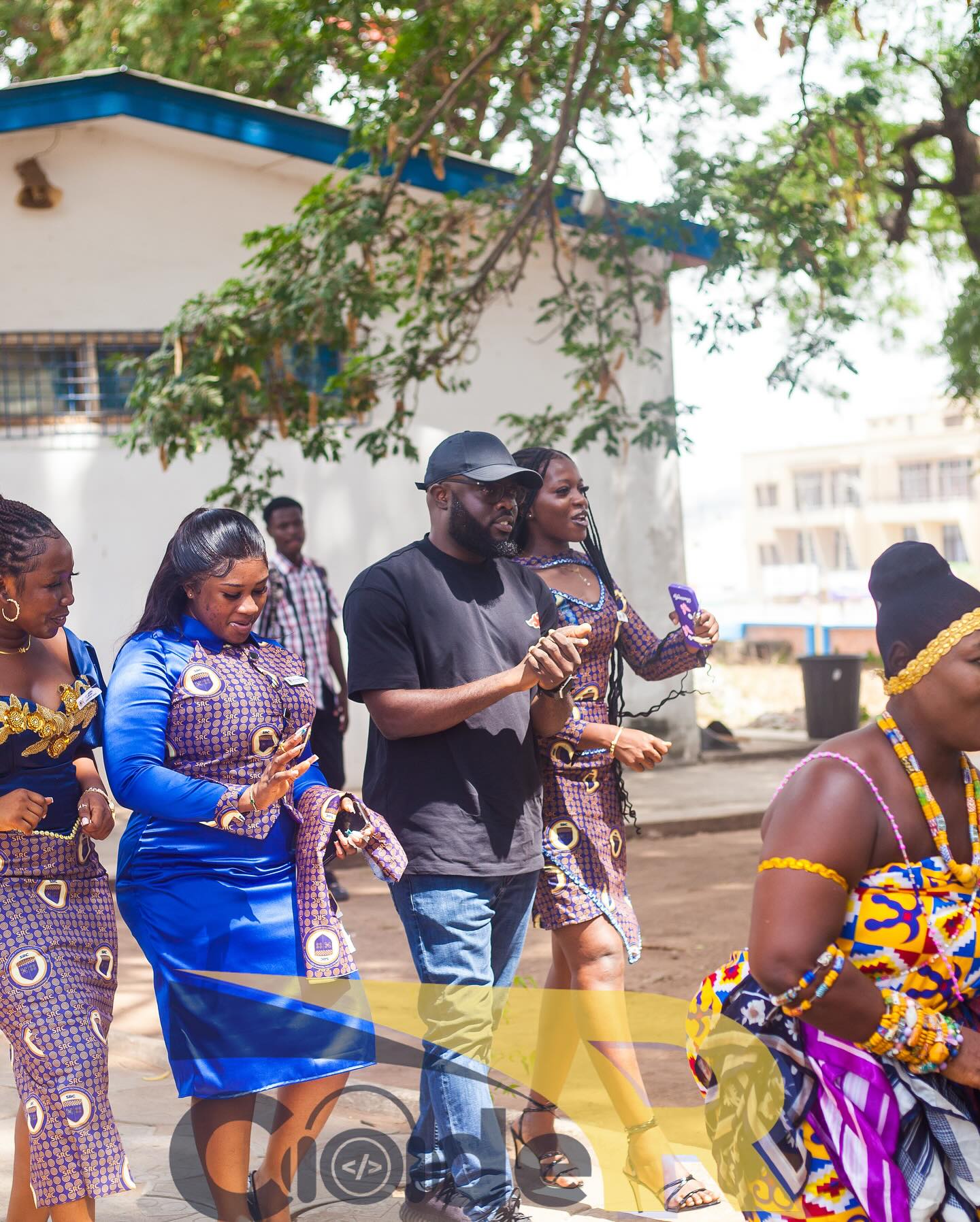 Code R | Accra