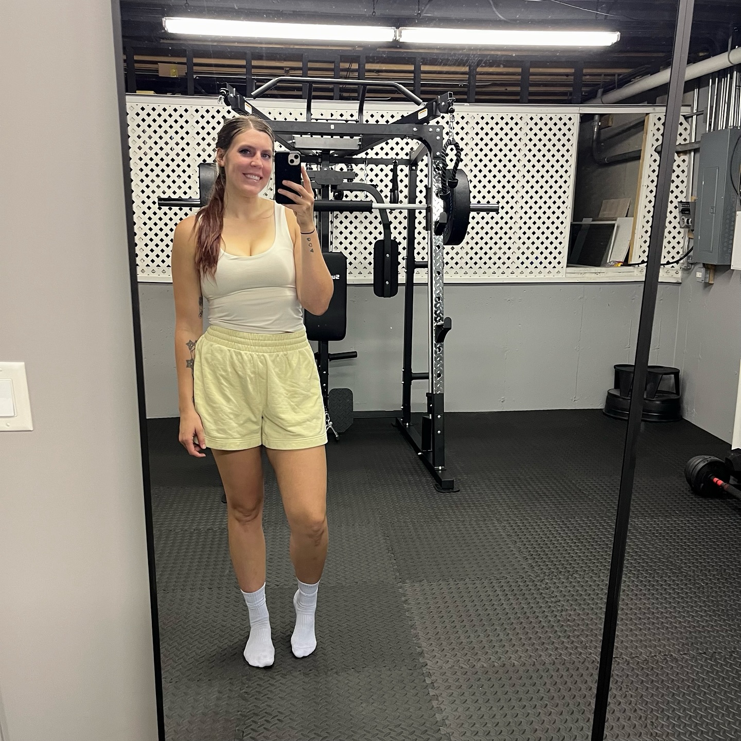 Nikki Gets Fit - We finally got the smith machine...