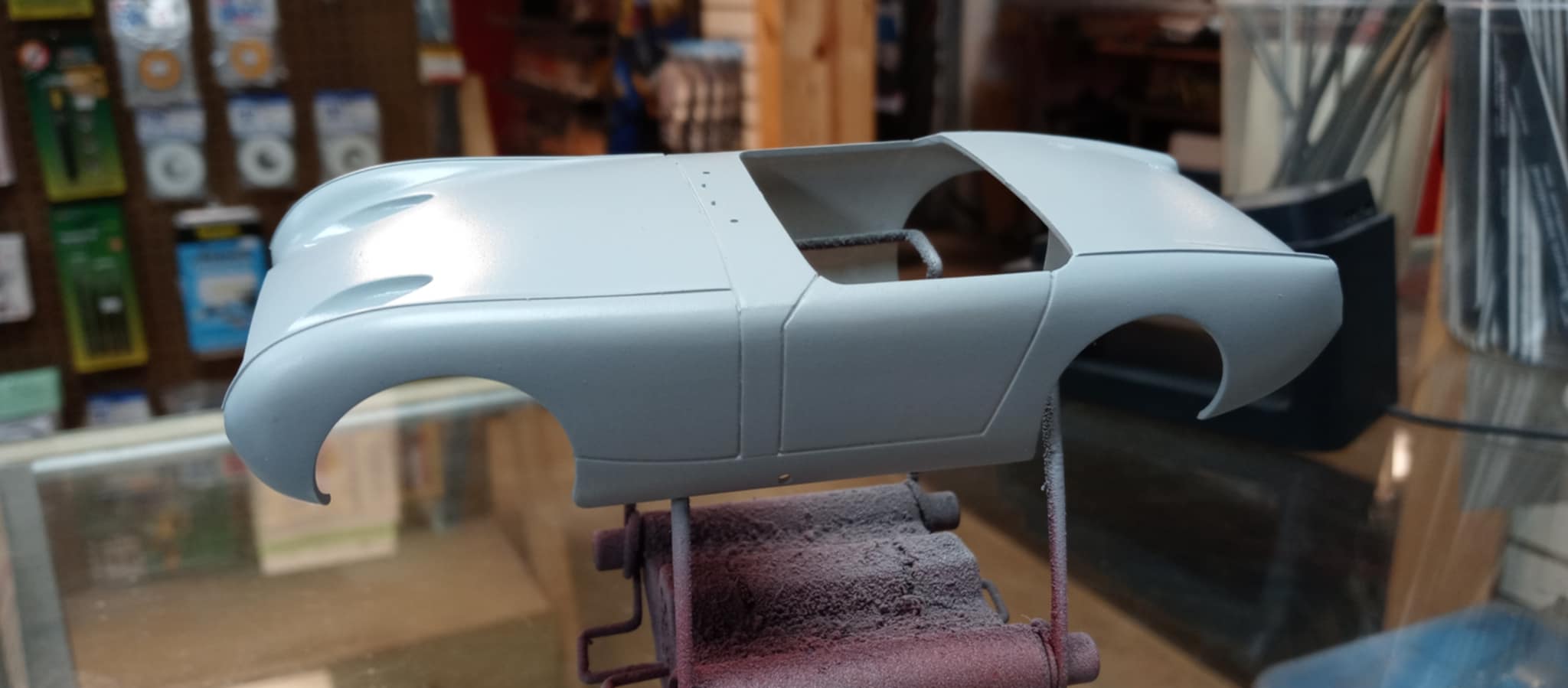 Building Gunze Sangyo's 1/24th scale Austin Healey Bugeye Sprite