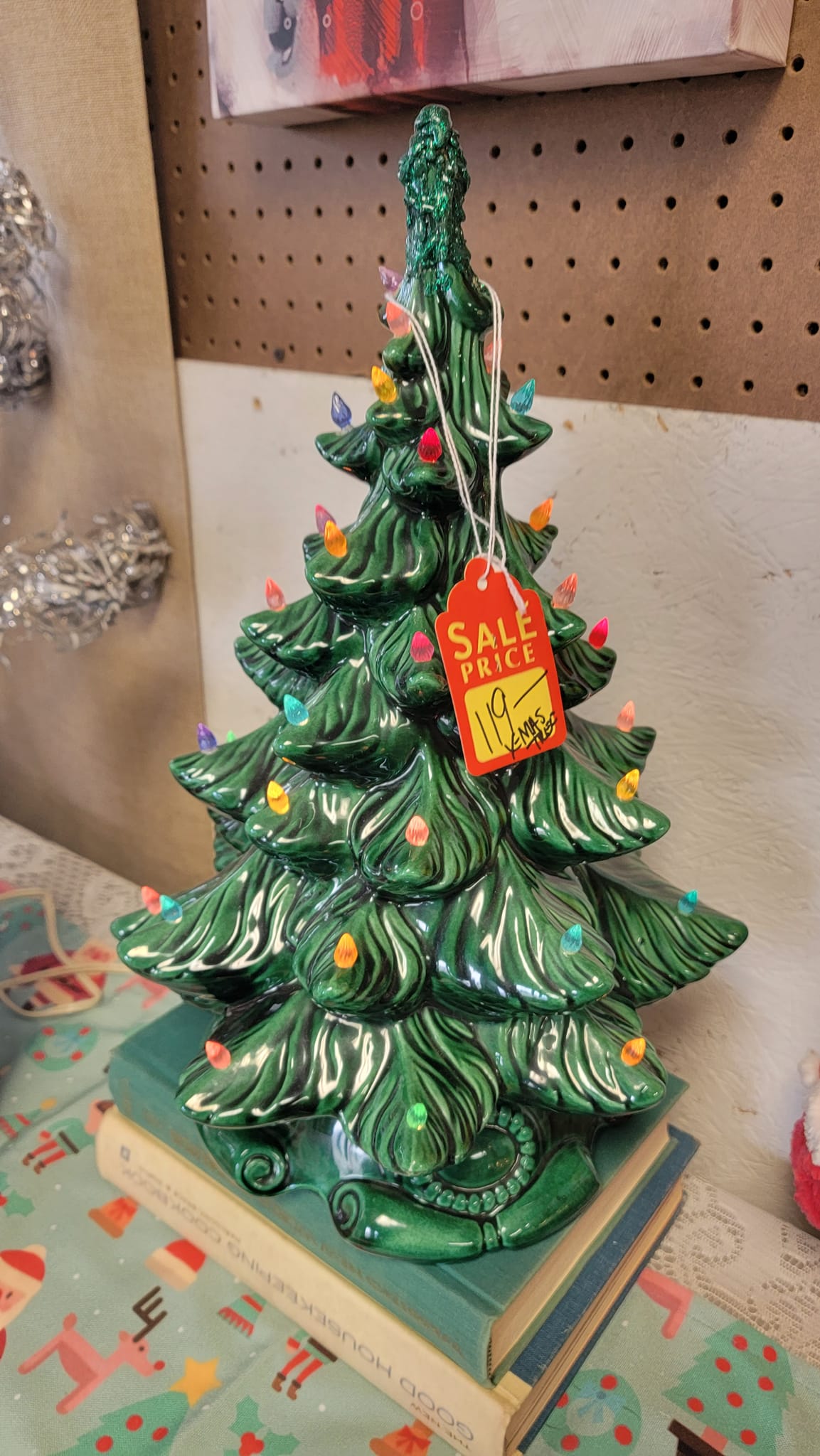 Vintage Nowells Molds ceramic tree found at Savers in Las Vegas
