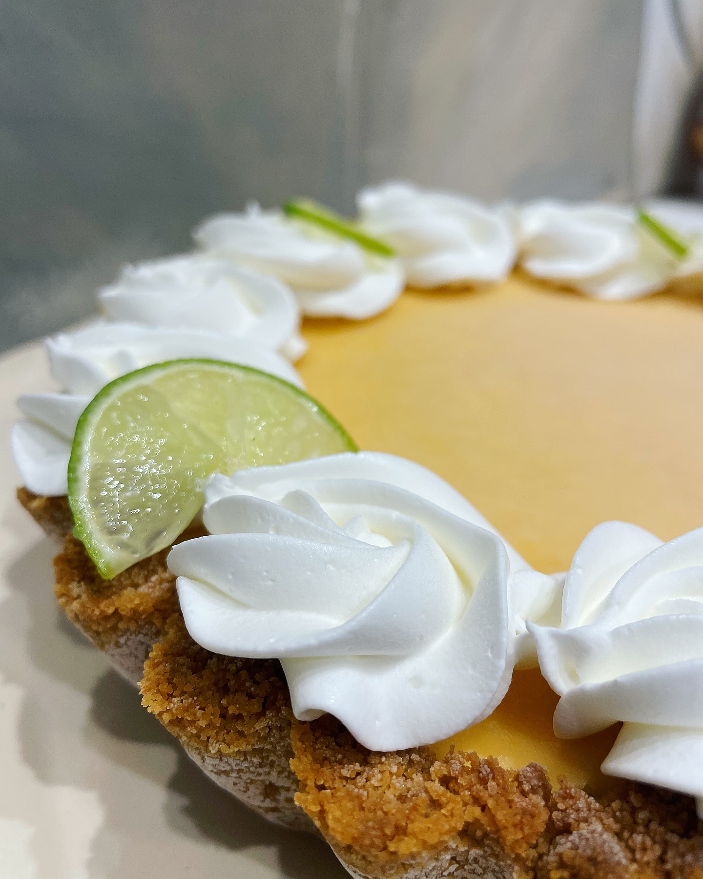 Brinca - 🤍 Ya probaste nuestro Key Lime? Hoy el día está especial para ...