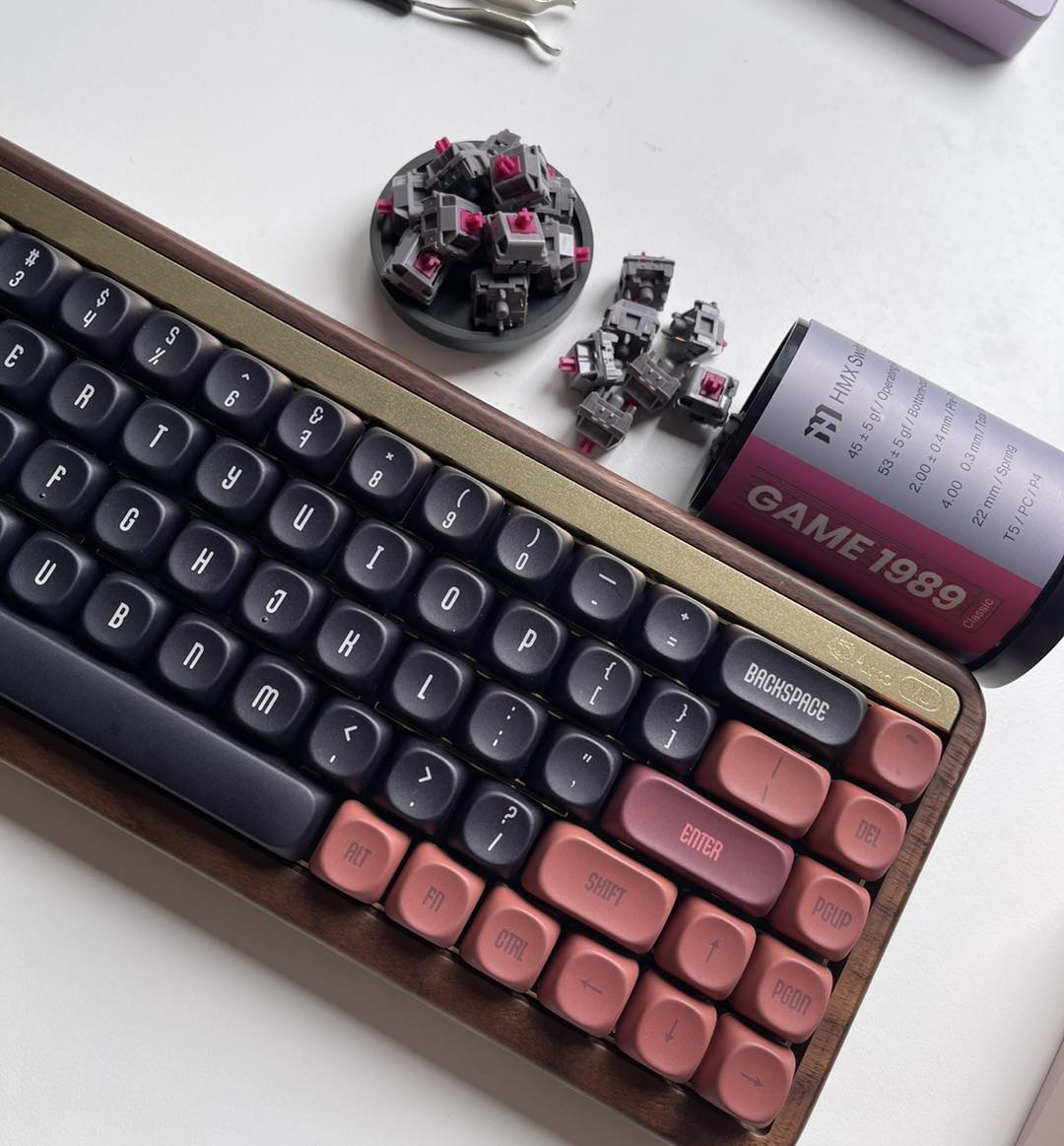 KeyPro - คีย์บอร์ดไม้ AUTUMN เหลือ 2 ตัวสุดท้าย! สปอยล์ว่า...