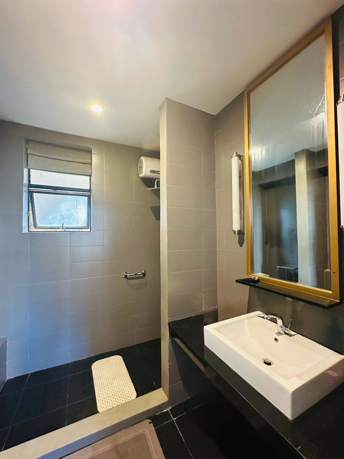 Western One Real Estate PVT LTD | Colombo
