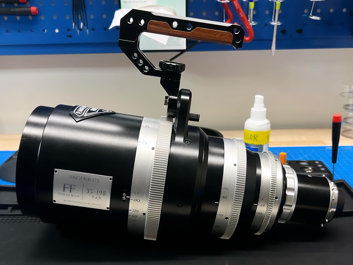 angenieux zoom 12-120mm f/2.2 10x12 parfocal mft adaptor