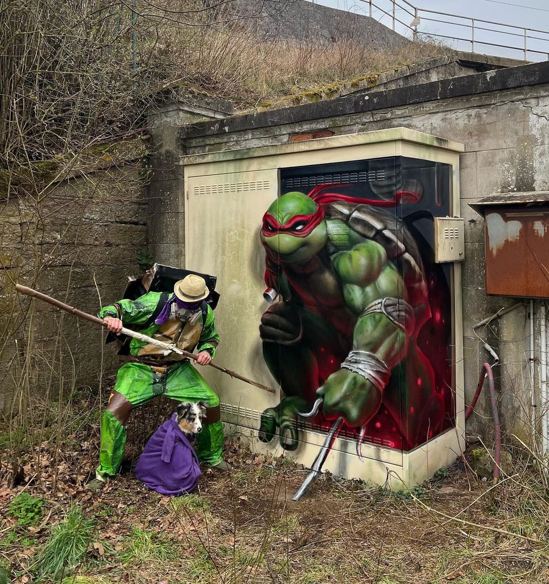 Mario running away from Ninja Turtles sliding down pipes