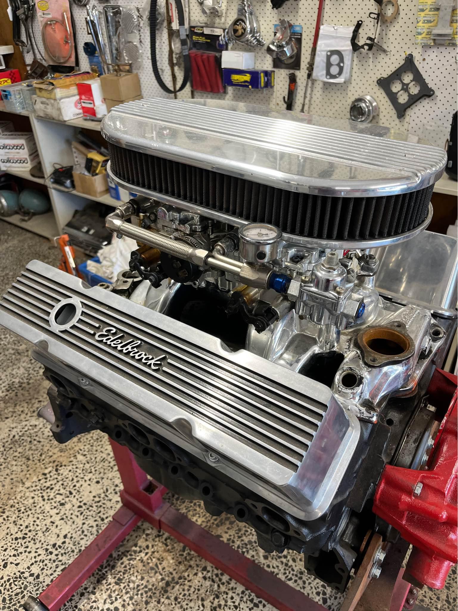 PENDING SBC twin Edelbrock inlet setup
