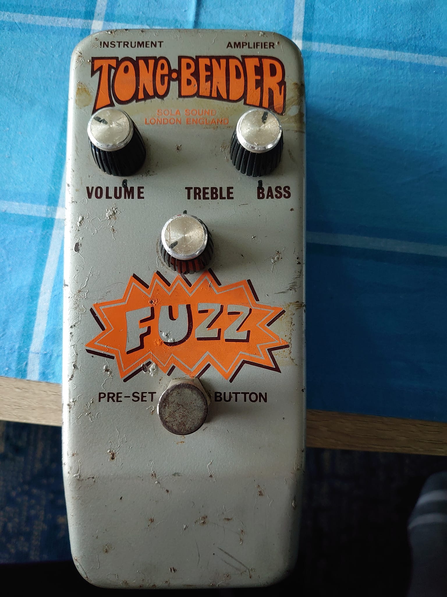 Roland AF-60 Bee Gee fuzz '75 🙃