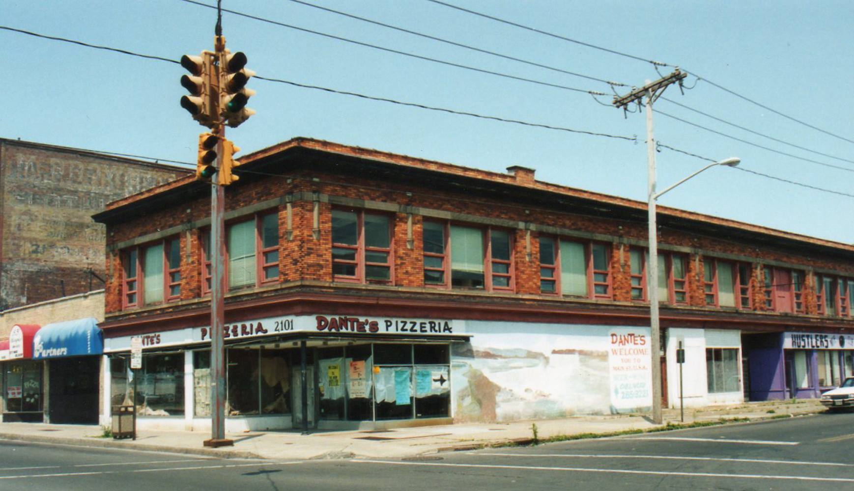 Dante's at Main St. & Niagara Ave. circa 1991 Photo courtesy of a