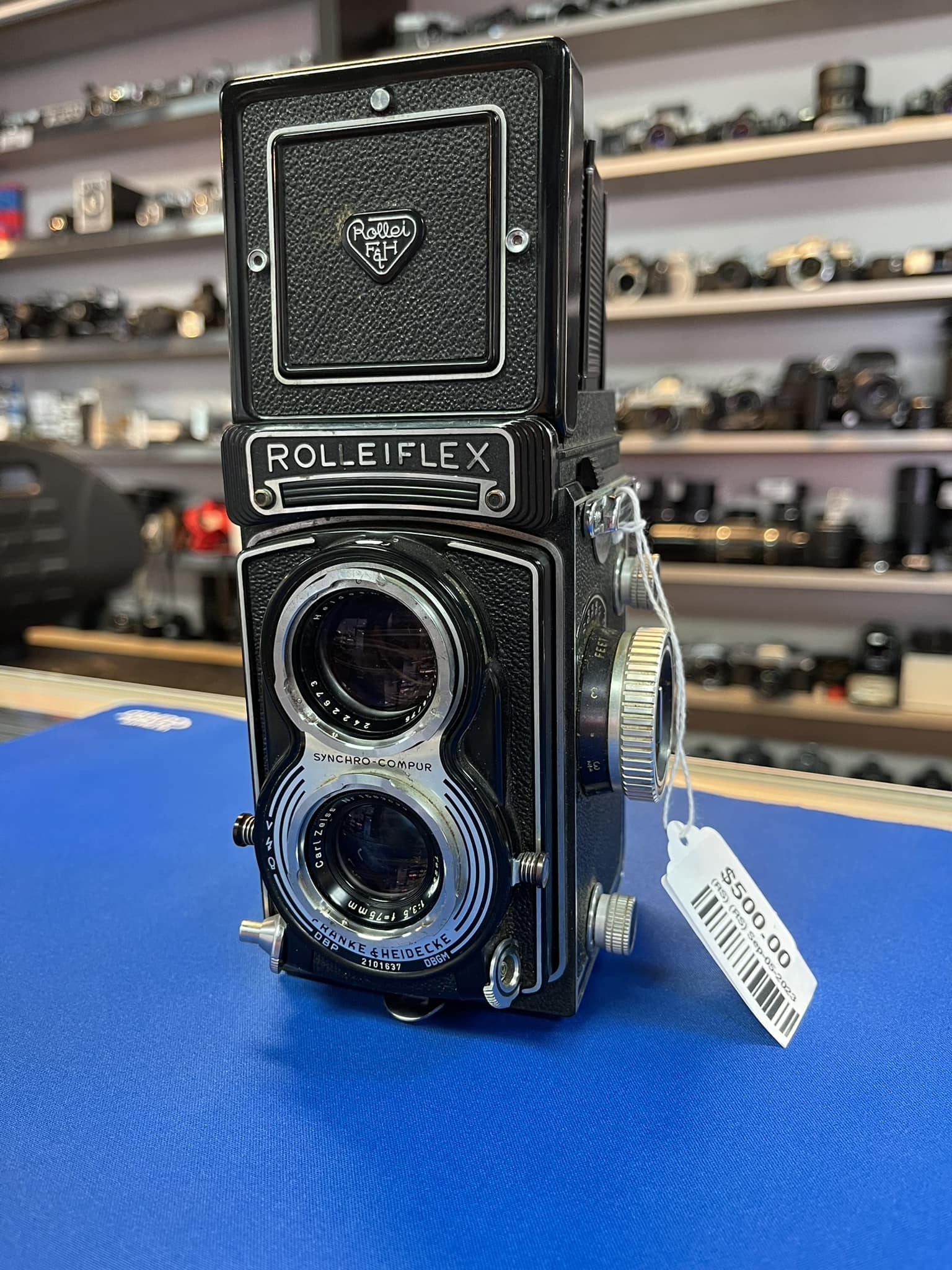Rolleiflex T medium format camera with Tessar 75mm f3.5 lens