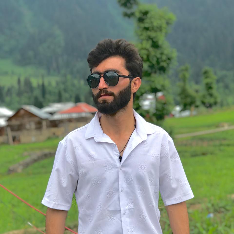 #instareel #instapost #oldsongs ️ #song ️ r is pe sitam… teri adaayein ...