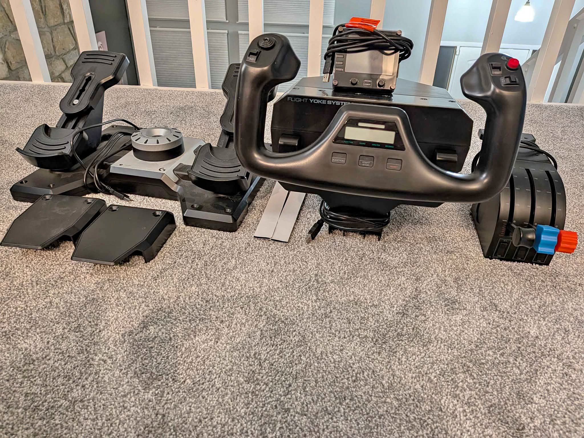 Logitech G Flight Sim Bundle: Yoke System + Rudder Pedals + Instrument ...