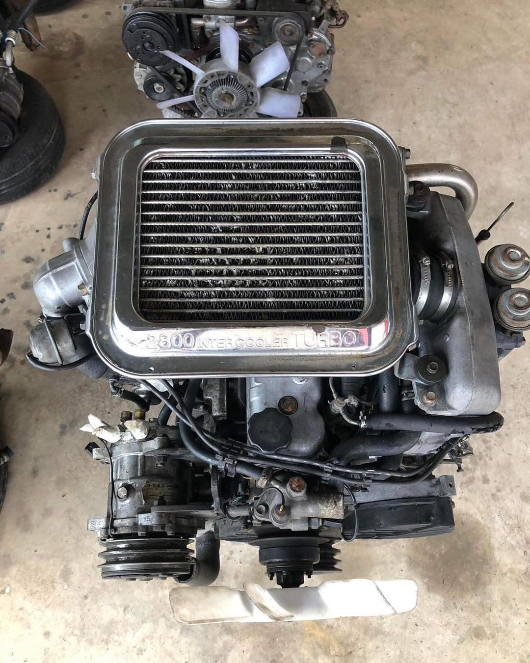 Isuzu 4jb1 intercooler turbo 2.8L Price : 1000 usd Good condition